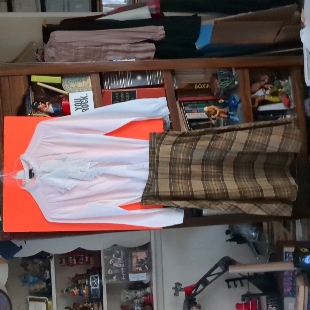 COPY - 💲 Skirt and Blouse Set